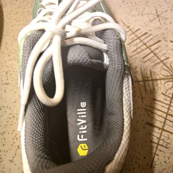 FitVille Athletic Shoes, 8.5W - Picture 5 of 8